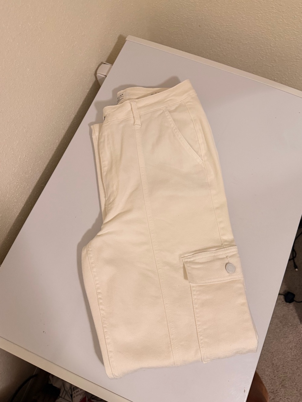 Women’s white Judy Blue Cargo jeans - Neutral Utility Style